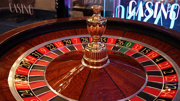 kode alam mobile app interface showing live football markets and casino games
